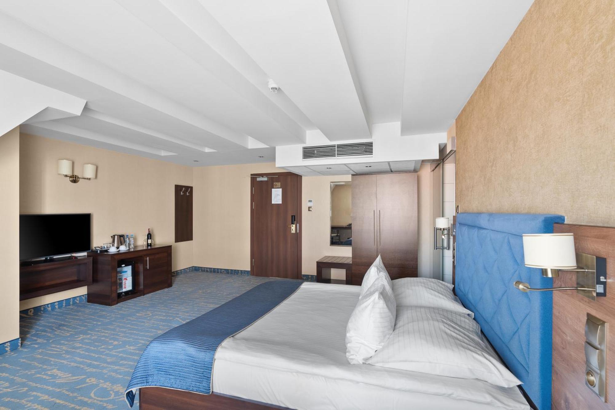 Hotel Diament Plaza Gliwice Exterior photo